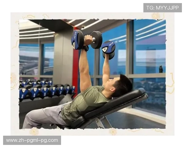 龙门架多功能组合胸肌训练方法详解